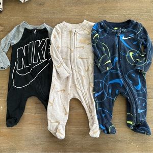 Nike newborn onesie bundle